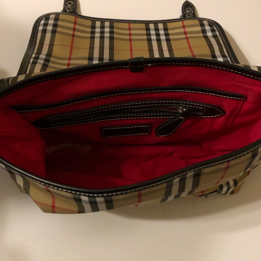 Burberry Red Black & White Stripes Brand New With Tags Authentic Designer Bag - Picture 11 of 16